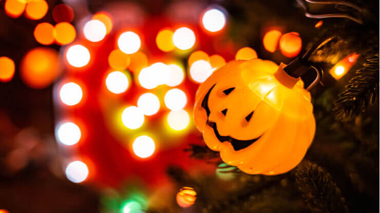 Halloween Decorations - Halloween Light Safety - ElectricityPlans®