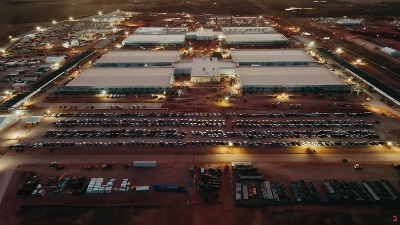 Stargate abilene is one of the largest data centers in the USA, with an 1100 acre campus and 4 million square feet of space.